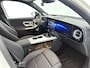 Mercedes-Benz GLB 200 Business Solution AMG 7p. | Premium plus pakket | Nightpakket | Parkeerpakket | Trekhaak | Vast panoramadak | Massage functie | GUARD 360° | Burmester Surround Sound systeem | 19” vijfspaaks lichtmetalen AMG-velgen |