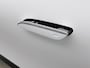 Mercedes-Benz GLB 200 Business Solution AMG 7p. | Premium plus pakket | Nightpakket | Parkeerpakket | Trekhaak | Vast panoramadak | Massage functie | GUARD 360° | Burmester Surround Sound systeem | 19” vijfspaaks lichtmetalen AMG-velgen |