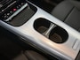 Mercedes-Benz GLB 200 Business Solution AMG 7p. | Premium plus pakket | Nightpakket | Parkeerpakket | Trekhaak | Vast panoramadak | Massage functie | GUARD 360° | Burmester Surround Sound systeem | 19” vijfspaaks lichtmetalen AMG-velgen |