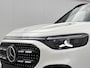 Mercedes-Benz GLB 200 Business Solution AMG 7p. | Premium plus pakket | Nightpakket | Parkeerpakket | Trekhaak | Vast panoramadak | Massage functie | GUARD 360° | Burmester Surround Sound systeem | 19” vijfspaaks lichtmetalen AMG-velgen |