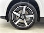 Mercedes-Benz GLB 200 Business Solution AMG 7p. | Premium plus pakket | Nightpakket | Parkeerpakket | Trekhaak | Vast panoramadak | Massage functie | GUARD 360° | Burmester Surround Sound systeem | 19” vijfspaaks lichtmetalen AMG-velgen |