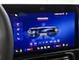 Mercedes-Benz GLB 200 Business Solution AMG 7p. | Premium plus pakket | Nightpakket | Parkeerpakket | Trekhaak | Vast panoramadak | Massage functie | GUARD 360° | Burmester Surround Sound systeem | 19” vijfspaaks lichtmetalen AMG-velgen |