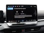 Volkswagen T-Roc R-Line First Edition 1.5 eTSI 150 PK | Headup display | Harman Kardon | Panoramadak | Trekhaak | Elektrische achterklep |