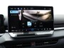 Volkswagen T-Roc R-Line First Edition 1.5 eTSI 150 PK | Headup display | Harman Kardon | Panoramadak | Trekhaak | Elektrische achterklep |