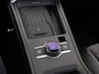 Volkswagen T-Roc R-Line First Edition 1.5 eTSI 150 PK | Headup display | Harman Kardon | Panoramadak | Trekhaak | Elektrische achterklep |