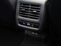 Volkswagen T-Roc R-Line First Edition 1.5 eTSI 150 PK | Headup display | Harman Kardon | Panoramadak | Trekhaak | Elektrische achterklep |