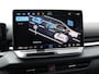 Volkswagen T-Roc R-Line First Edition 1.5 eTSI 150 PK | Headup display | Harman Kardon | Panoramadak | Trekhaak | Elektrische achterklep |