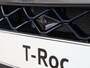 Volkswagen T-Roc R-Line First Edition 1.5 eTSI 150 PK | Headup display | Harman Kardon | Panoramadak | Trekhaak | Elektrische achterklep |
