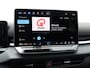 Volkswagen T-Roc R-Line First Edition 1.5 eTSI 150 PK | Headup display | Harman Kardon | Panoramadak | Trekhaak | Elektrische achterklep |