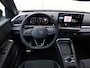 Volkswagen T-Roc R-Line First Edition 1.5 eTSI 150 PK | Headup display | Harman Kardon | Panoramadak | Trekhaak | Elektrische achterklep |