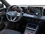 Volkswagen Tiguan Limited Edition 1.5 eHybrid 204 PK | 17" inch velgen | Trekhaak | Design pakket dark | App-connect |