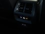Volkswagen Tiguan Limited Edition 1.5 eHybrid 204 PK | 17" inch velgen | Trekhaak | Design pakket dark | App-connect |