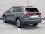 Volkswagen Tiguan Limited Edition 1.5 eHybrid 204 PK | 17" inch velgen | Trekhaak | Design pakket dark | App-connect |