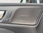 Volvo V60 2.0 T8 Plug-in hybrid AWD Plus Dark | Head-up Display | Trekhaak | 360 Camera | Stoelverwarming | SOH 100% |