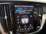 Volvo V60 2.0 T8 Plug-in hybrid AWD Plus Dark | Head-up Display | Trekhaak | 360 Camera | Stoelverwarming | SOH 100% |