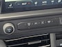 Ford Transit Custom 340 2.5 PHEV L2H1 Limited 233pk | Kombi | Incl. BTW/BPM | Dubbele zijschuifdeur | Privacy Glass | Inklapbare trekhaak | Verwarmbare bijrijdersbank | 17 inch lichtmetalen velgen | Driver Assistance Pack Premium | Verwarmbaar stuurwiel