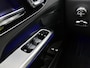 Mercedes-Benz GLC 300e 4MATIC Business Solution AMG | Advanced plus pakket | Nightpakket | Parkeerpakket | Trekhaak | Panoramaschuifdak | Treeplanken in aluminiumlook | Middenconsole metaalstructuur | 20 inch vijfspaaks lichtmetalen AMG-velgen |