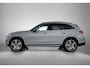 Mercedes-Benz GLC 300e 4MATIC Business Solution AMG | Advanced plus pakket | Nightpakket | Parkeerpakket | Trekhaak | Panoramaschuifdak | Treeplanken in aluminiumlook | Middenconsole metaalstructuur | 20 inch vijfspaaks lichtmetalen AMG-velgen |