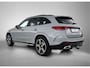 Mercedes-Benz GLC 300e 4MATIC Business Solution AMG | Advanced plus pakket | Nightpakket | Parkeerpakket | Trekhaak | Panoramaschuifdak | Treeplanken in aluminiumlook | Middenconsole metaalstructuur | 20 inch vijfspaaks lichtmetalen AMG-velgen |