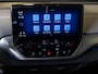 Volkswagen ID.4 Pro 77 kWh 174pk / Trekhaak / Cruise control adaptief /Stoelverwarming / Navigatie / Apple carplay /