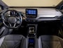 Volkswagen ID.4 Pro 77 kWh 174pk / Trekhaak / Cruise control adaptief /Stoelverwarming / Navigatie / Apple carplay /
