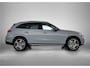 Mercedes-Benz GLC 300e 4MATIC Business Solution AMG | Advanced plus | Nightpakket | Trekhaak | Panoramaschuifdak | Treeplanken in aluminiumlook | Middenconsole metaalstructuur | 20 inch vijfspaaks lichtmetalen AMG-velgen |