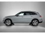 Mercedes-Benz GLC 300e 4MATIC Business Solution AMG | Advanced plus | Nightpakket | Trekhaak | Panoramaschuifdak | Treeplanken in aluminiumlook | Middenconsole metaalstructuur | 20 inch vijfspaaks lichtmetalen AMG-velgen |