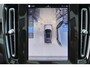 Volvo EC40 Performance Plus 82 kWh - Panoramadak - IntelliSafe Assist & Surround - 360º Camera - Harman/Kardon audio - Verwarmde voorstoelen, stuur & achterbank - Parkeersensoren voor & achter - Elektr. bedienb. voorstoelen met geheugen - Warmtepomp - Extra getint glas - Inklapbare trekhaak - 20' LMV