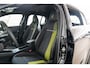 Abarth 600e Turismo 54 kWh | Tot 8 Jaar Garantie | SOH 98% | Adaptive Cruise | Apple Carplay & Android Auto | 20 Inch Lichtmetalen velgen |