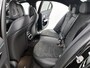 Mercedes-Benz E-klasse 300 e Business Solution AMG | Comfortpakket Plus | Winterpakket | Nightpakket | Trekhaak | Panoramaschuifdak | Warmtewerend, donkergetint glas | GUARD 360° | 19-inch vijfdubbelspaaks AMG velgen |