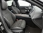Mercedes-Benz E-klasse 300 e Business Solution AMG | Comfortpakket Plus | Winterpakket | Nightpakket | Trekhaak | Panoramaschuifdak | Warmtewerend, donkergetint glas | GUARD 360° | 19-inch vijfdubbelspaaks AMG velgen |
