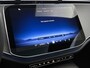 Mercedes-Benz E-klasse 300 e Business Solution AMG | Comfortpakket Plus | Winterpakket | Nightpakket | Trekhaak | Panoramaschuifdak | Warmtewerend, donkergetint glas | GUARD 360° | 19-inch vijfdubbelspaaks AMG velgen |
