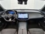 Mercedes-Benz E-klasse 300 e Business Solution AMG | Comfortpakket Plus | Winterpakket | Nightpakket | Trekhaak | Panoramaschuifdak | Warmtewerend, donkergetint glas | GUARD 360° | 19-inch vijfdubbelspaaks AMG velgen |