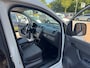 Volkswagen Caddy 1.6 TDI, DSG, Airco, Trekhaak, Stoelverwarming, Massavliegwiel hoorbaar.