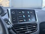 Peugeot 208 1.2 PureTech Signature - Navigatie - Climate Control - Lichtmetalen velgen