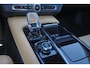 Volvo S90 T8 AWD Ultimate Bright - Schuif/kanteldak - IntelliSafe Assist & Surround - Harman/Kardon audio - Parkeercamera achter - Verwarmde voorstoelen, stuur & achterbank - Parkeersensoren voor & achter - Elektr. bedienb. voorstoelen met geheugen - Geventileerde voorstoelen - Extra getint glas - Inklapbare trekhaak - 19' LMV