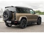 Land Rover Defender 110 P300e 110 X-Dynamic HSE | Outland Edition II | Full Options | 6-Persoons | Gondwana Stone | Ebony leder |