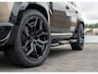 Land Rover Defender 110 P300e 110 X-Dynamic HSE | Outland Edition II | Full Options | 6-Persoons | Gondwana Stone | Ebony leder |