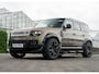 Land Rover Defender 110 P300e 110 X-Dynamic HSE | Outland Edition II | Full Options | 6-Persoons | Gondwana Stone | Ebony leder |