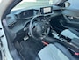 Peugeot 208 1.2 PureTech GT Pack | Panoramadak | Adaptieve Cruise | Navigatie | Stoelverwarming | Achterbank in delen neerklapbaar | Achteruitrijcamera | Airco (automatisch)