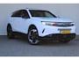 Opel Grandland 1.6 Turbo Plug-in-Hybrid Business Edition | Tot 8 jaar garantie | Schuif-kanteldak | Focal Audio | 360 camera | Alcantara bekleding |