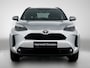 Toyota Yaris Cross 1.5 Hybrid 115 First Edition + | BTW voertuig | Stoel+stuurverwarming | Draadloze telefoonlader | Navigatie | Apple CarPlay/Android Auto | Climate Control | Cruise Control Adaptive | Achteruitrijcamera |