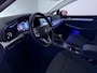 Volkswagen Golf 1.0 TSI Life Business Virtual Cockpit / Navi / Sfeerverlichting / Achtertuitrijcamera