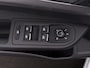 Volkswagen Golf 1.0 TSI Life Business Virtual Cockpit / Navi / Sfeerverlichting / Achtertuitrijcamera