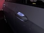 Volkswagen Golf 1.0 TSI Life Business Virtual Cockpit / Navi / Sfeerverlichting / Achtertuitrijcamera