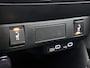 Toyota Yaris 1.5 Hybrid 115 Dynamic Comfort Pack | BTW voertuig | Dodehoek detectie | Stoel+stuurverwarming | Parkeersensoren Voor+Achter | Draadloze telefoonlader | Navigatie | Apple CarPlay/Android Auto | Climate Control | Cruise Control