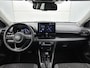 Toyota Yaris 1.5 Hybrid 115 Dynamic Comfort Pack | BTW voertuig | Dodehoek detectie | Stoel+stuurverwarming | Parkeersensoren Voor+Achter | Draadloze telefoonlader | Navigatie | Apple CarPlay/Android Auto | Climate Control | Cruise Control