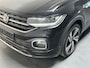 Volkswagen T-Cross 1.0 TSI R-Line / AUTOMAAT/ CRUISE/ DIGITAL DASH/ DAB/ APP-CONNECT/ CLIMATE/ STOELVERWARMING/ PARK. SENSOREN + CAMERA