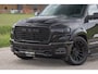 Dodge Ram BOM VOL | Night Premium | Full Option | De Meest Luxe Pick-Up in zijn Klasse | Comfortabele Dubbele Cabine met Royale 5 Zitplaatsen | BPM vrij | Nu Leverbaar uit Voorraad | Voorraad Nr 2287 - 3384 | De specialist in Amerikaanse pick‑ups in Nederland en Europa.