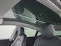 Tesla Model Y Long Range AWD 75 kWh | Trekhaak met afneembare kogel | Panoramisch Dak | Dodehoek detectie | Elek. Kofferbak | Stoelverwarming | Dodehoek detectie | Elektrisch verstelbare stoel(en) met geheugen | Keyless entry